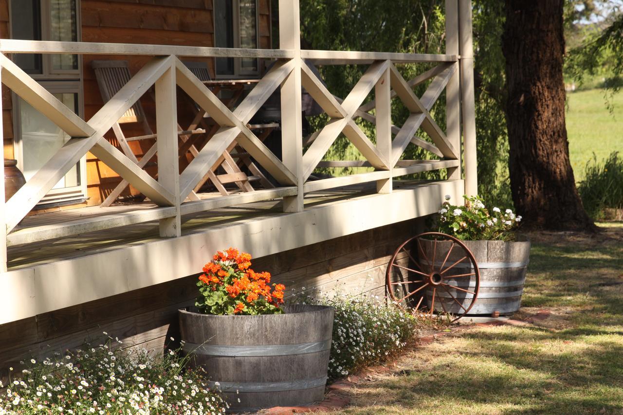 Little Lake Cottage Nyora Δωμάτιο φωτογραφία