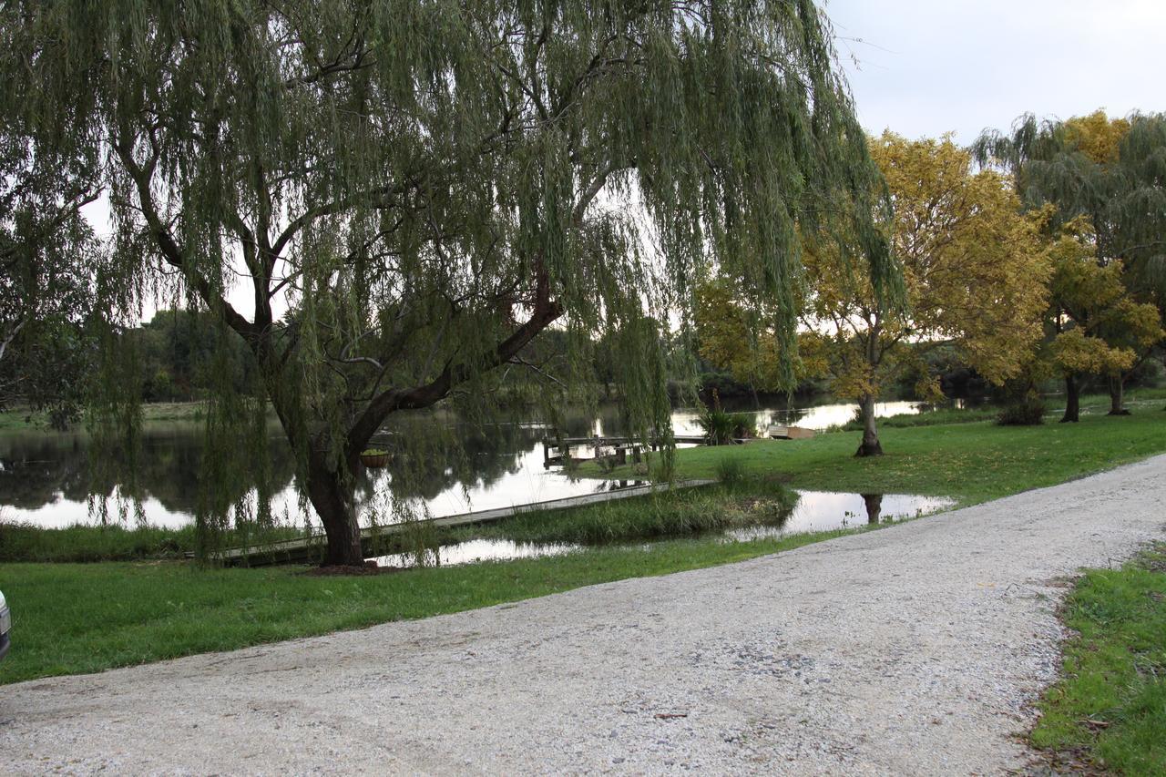 Little Lake Cottage Nyora Εξωτερικό φωτογραφία