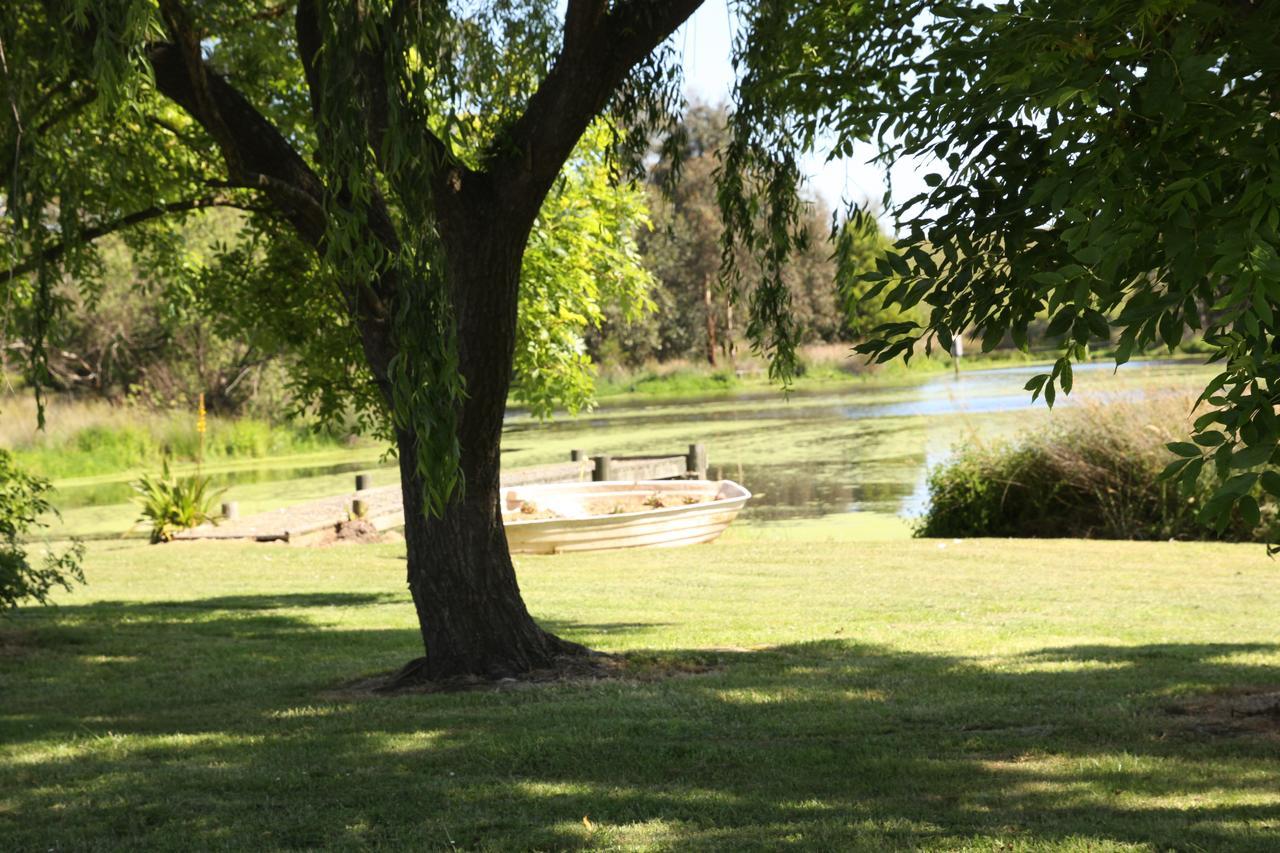 Little Lake Cottage Nyora Εξωτερικό φωτογραφία